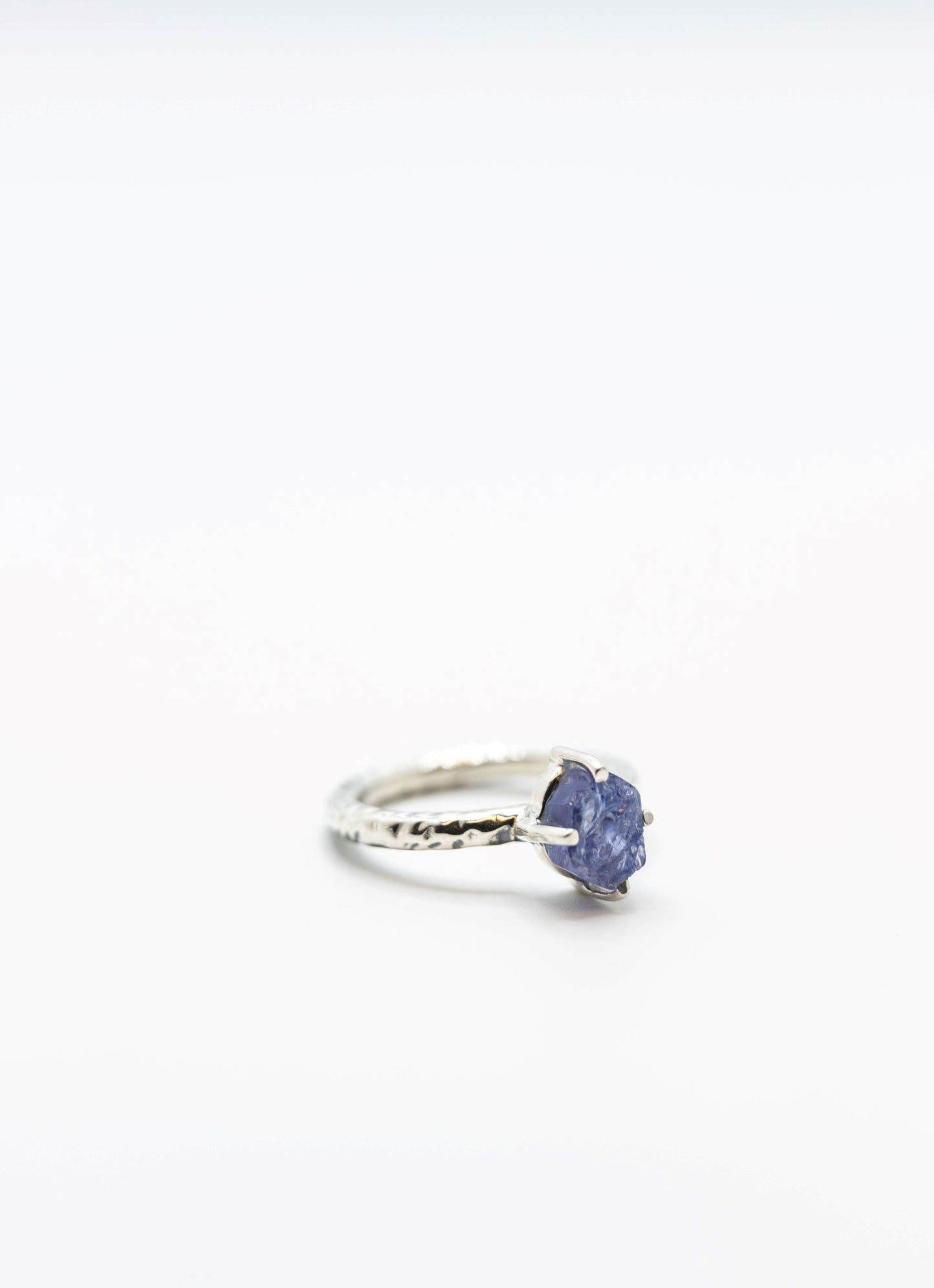 Tanzanite Hammered Crystal Ring .925
