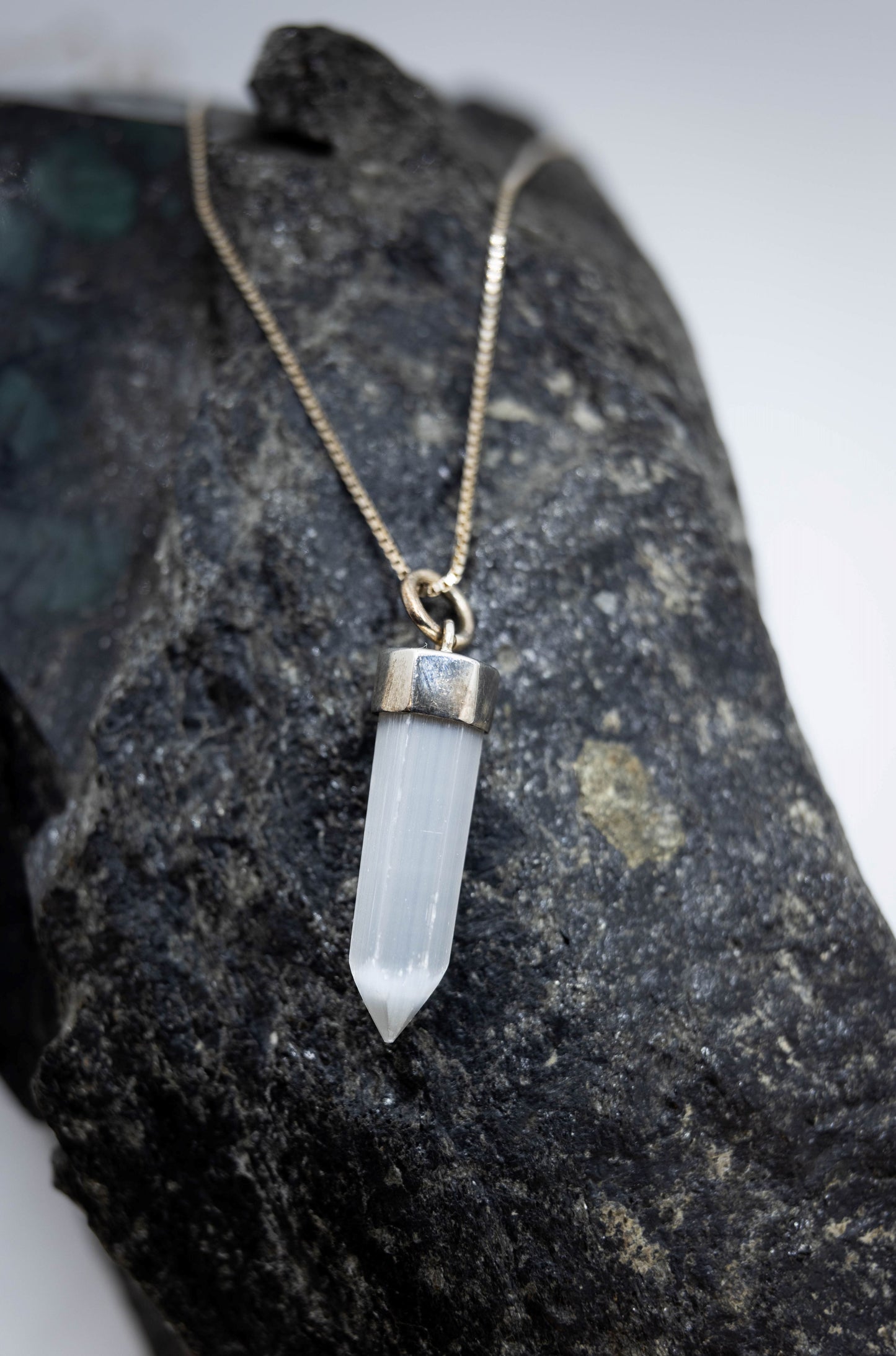 Selenite Pendant .925 Adjustable Chain