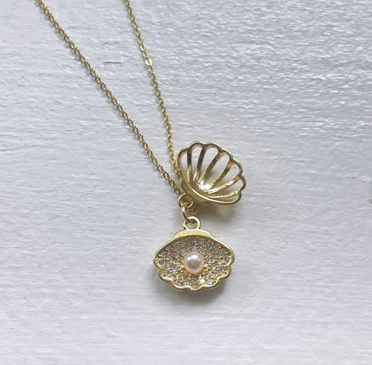 Shell Pearl Necklace 18K GP