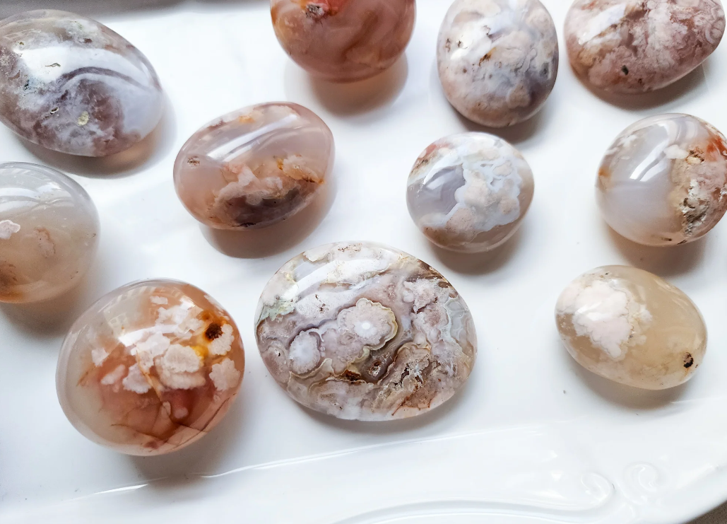 Flower Agate Palm Stone