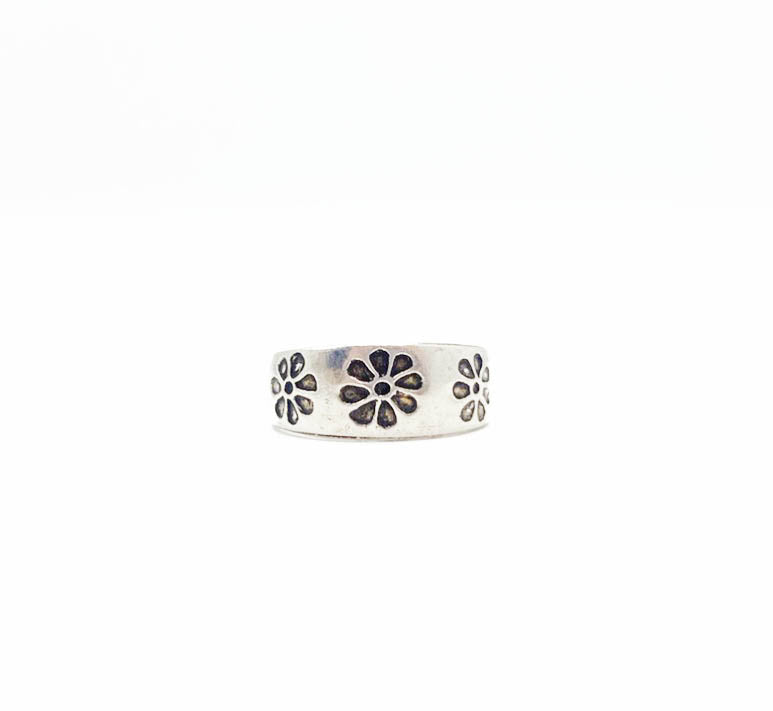 Flower Band Toe Ring .925