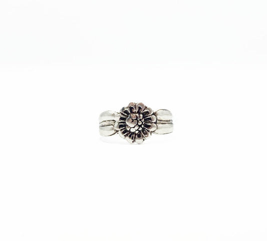 Flower Toe Ring .925