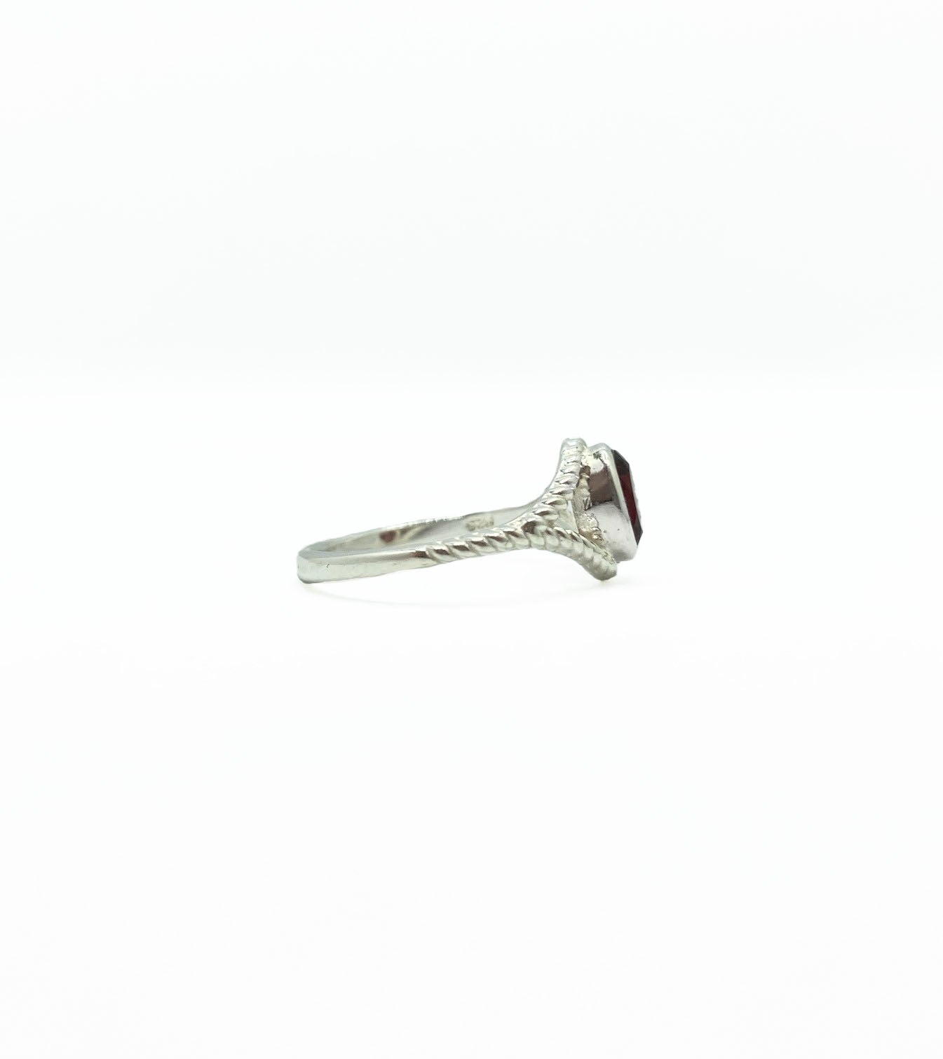 Garnet Braided Eye Ring .925