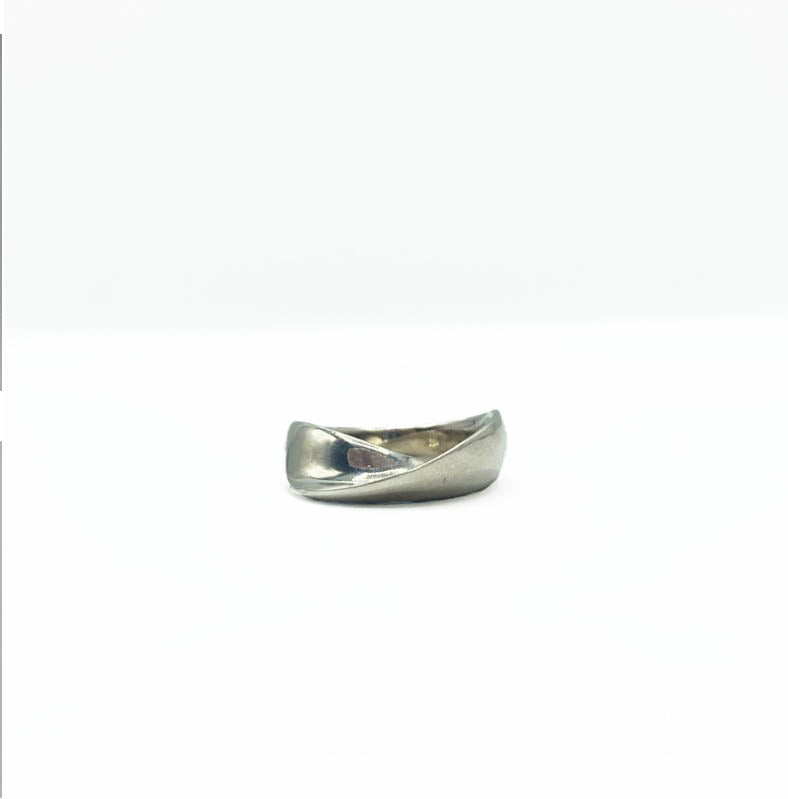 Handmade Swirl Ring .925