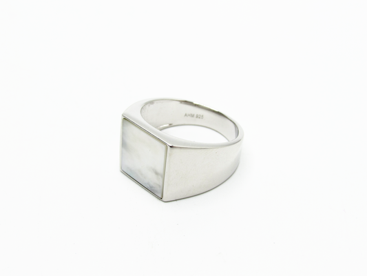 Pearl Signet Ring .925