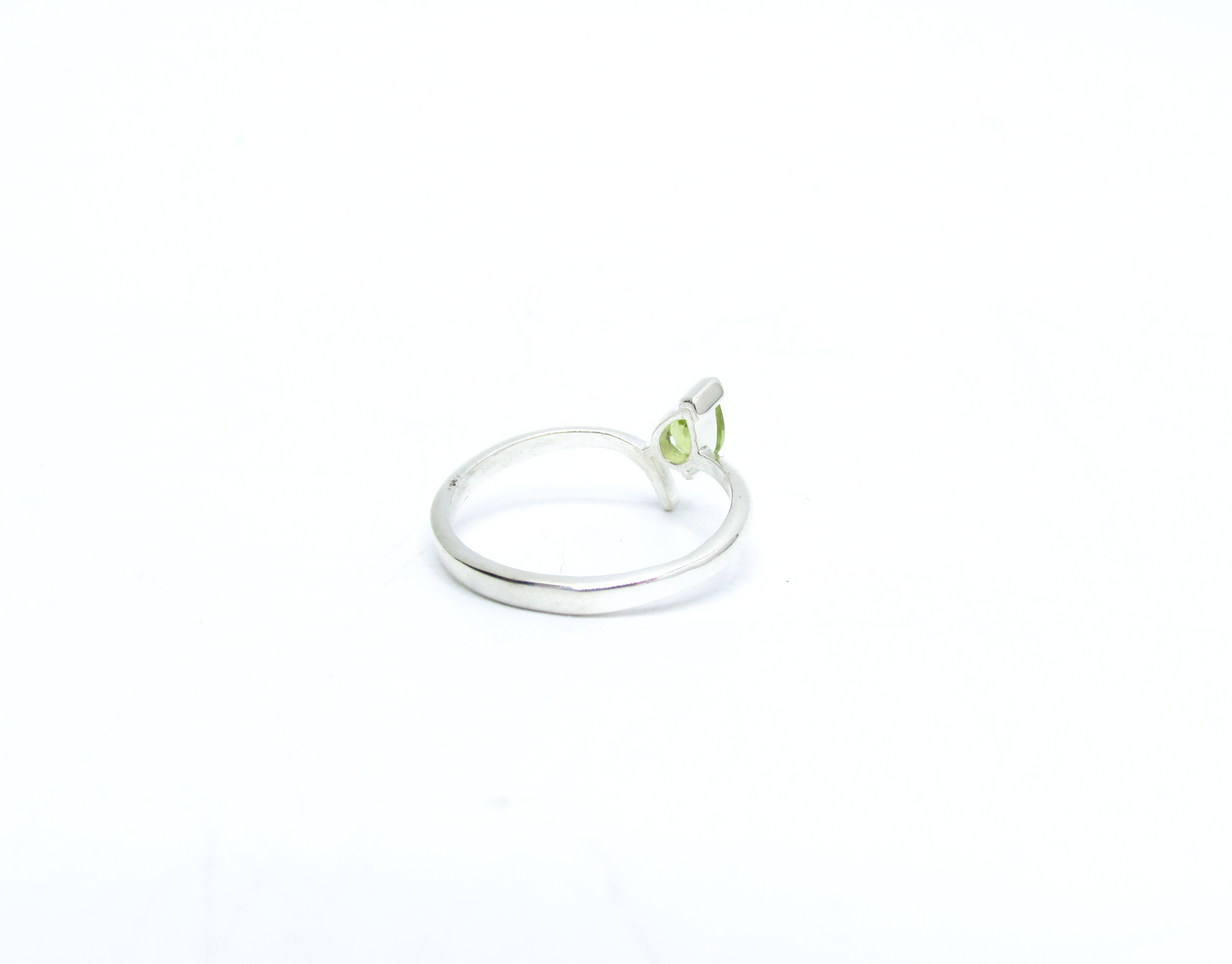 Peridot Pear Ring – Sterling Silver .925