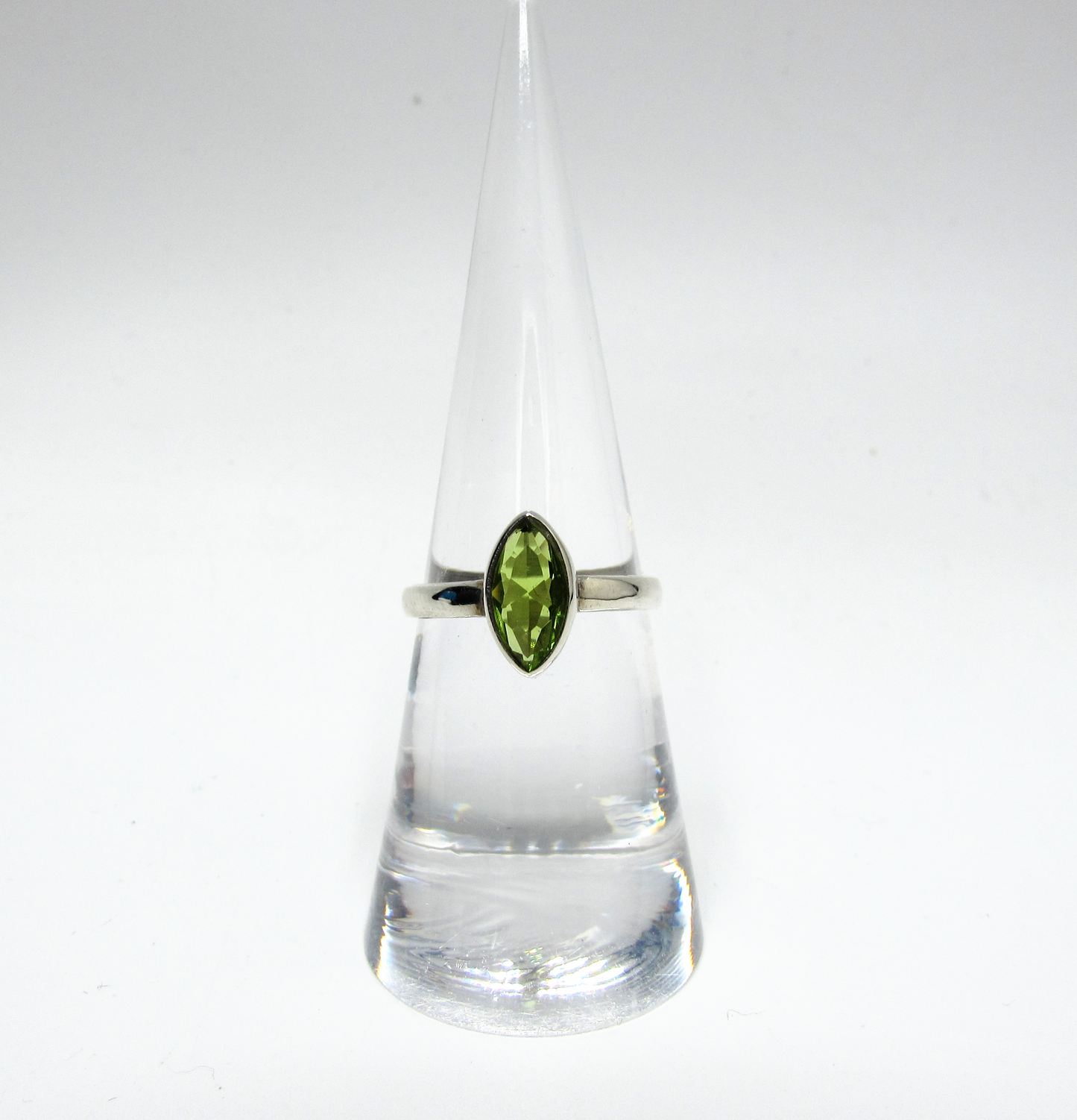 Peridot Marquis Ring .925 - 6.5