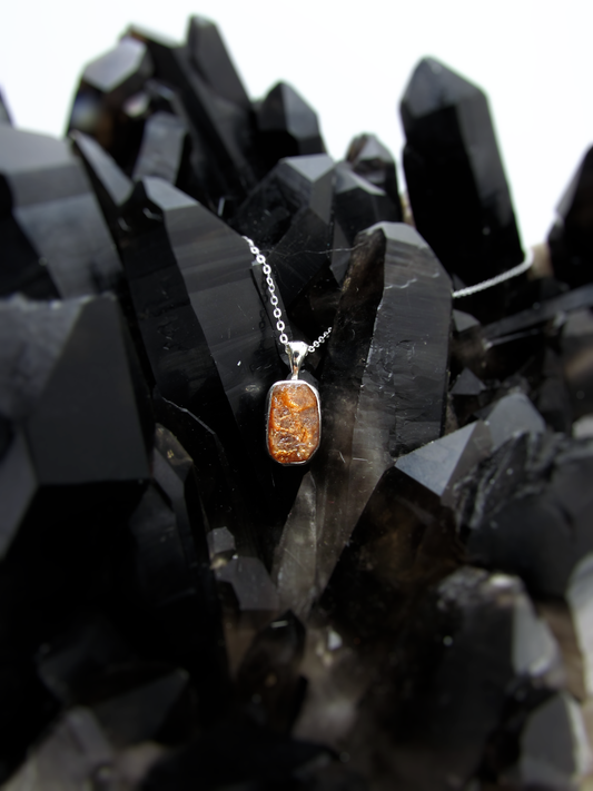 Grade A Natural Sunstone Freeform Pendant – Sterling Silver .925