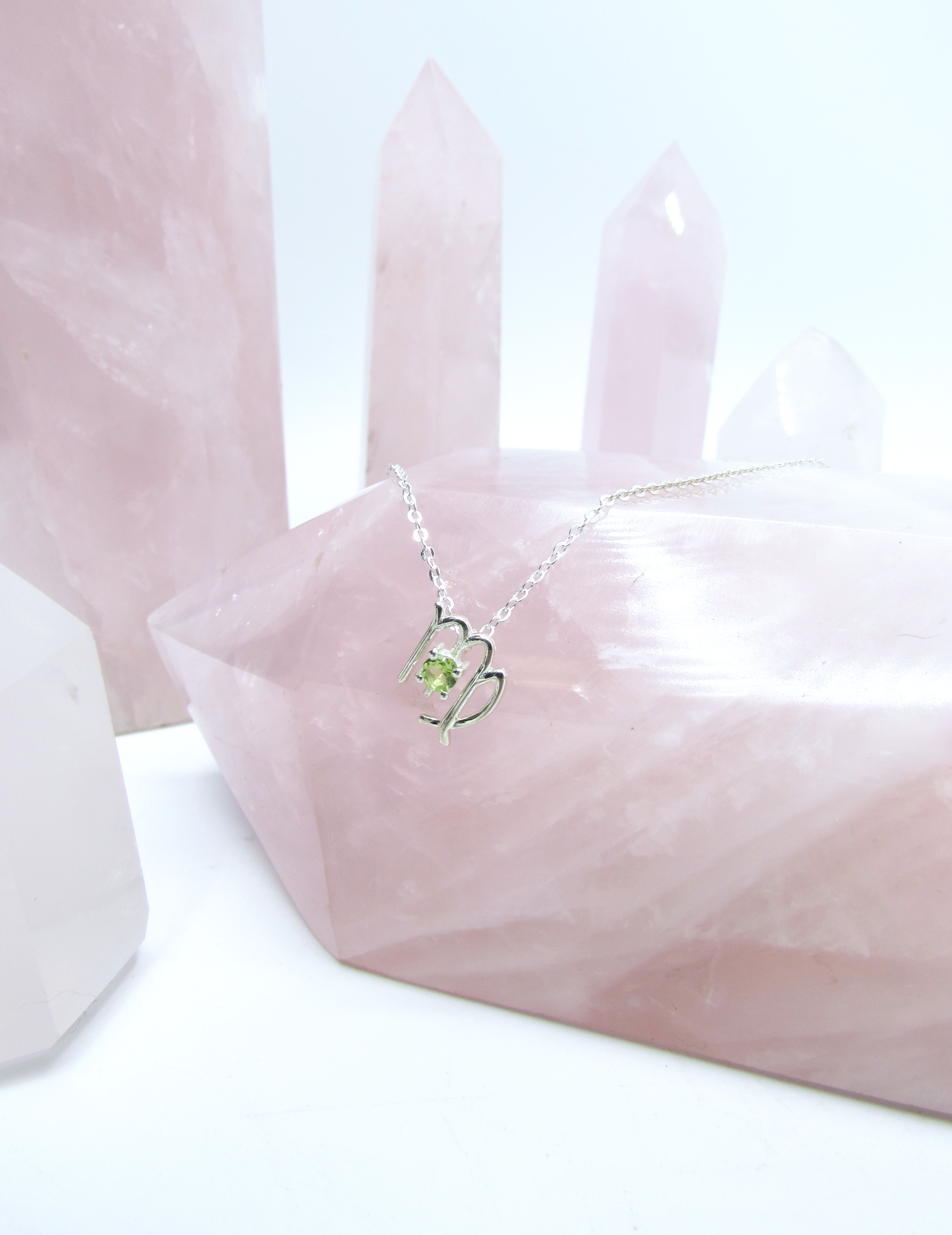 Virgo Zodiac Pendant - Peridot – Sterling Silver