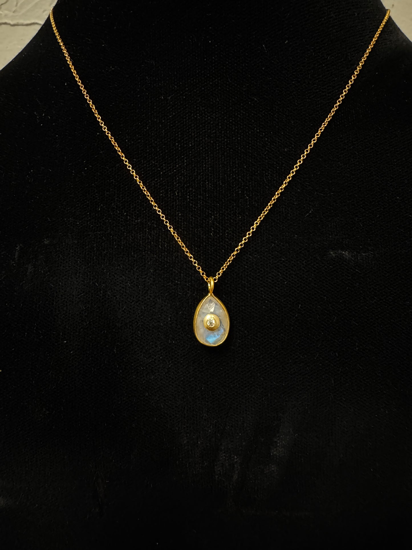 Rainbow Moonstone & White Topaz Adj Necklace | 18K GP SS