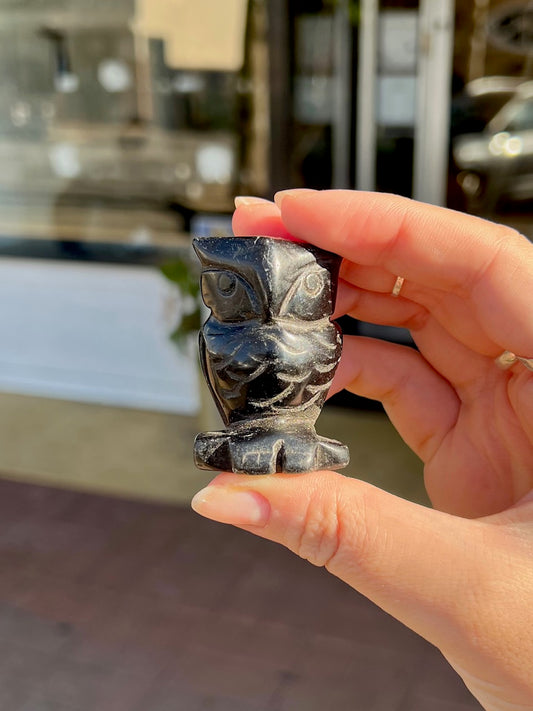 Onyx Owl Animal Crossing Totem