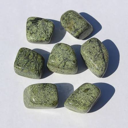 Serpentine Tumbled Pocket Stone