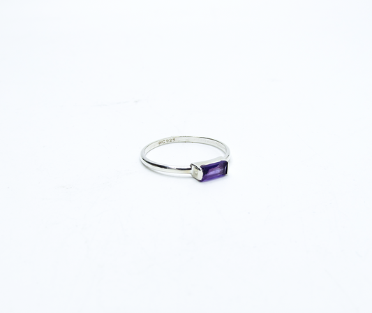 Amethyst Petite Signet Ring – Sterling Silver .925