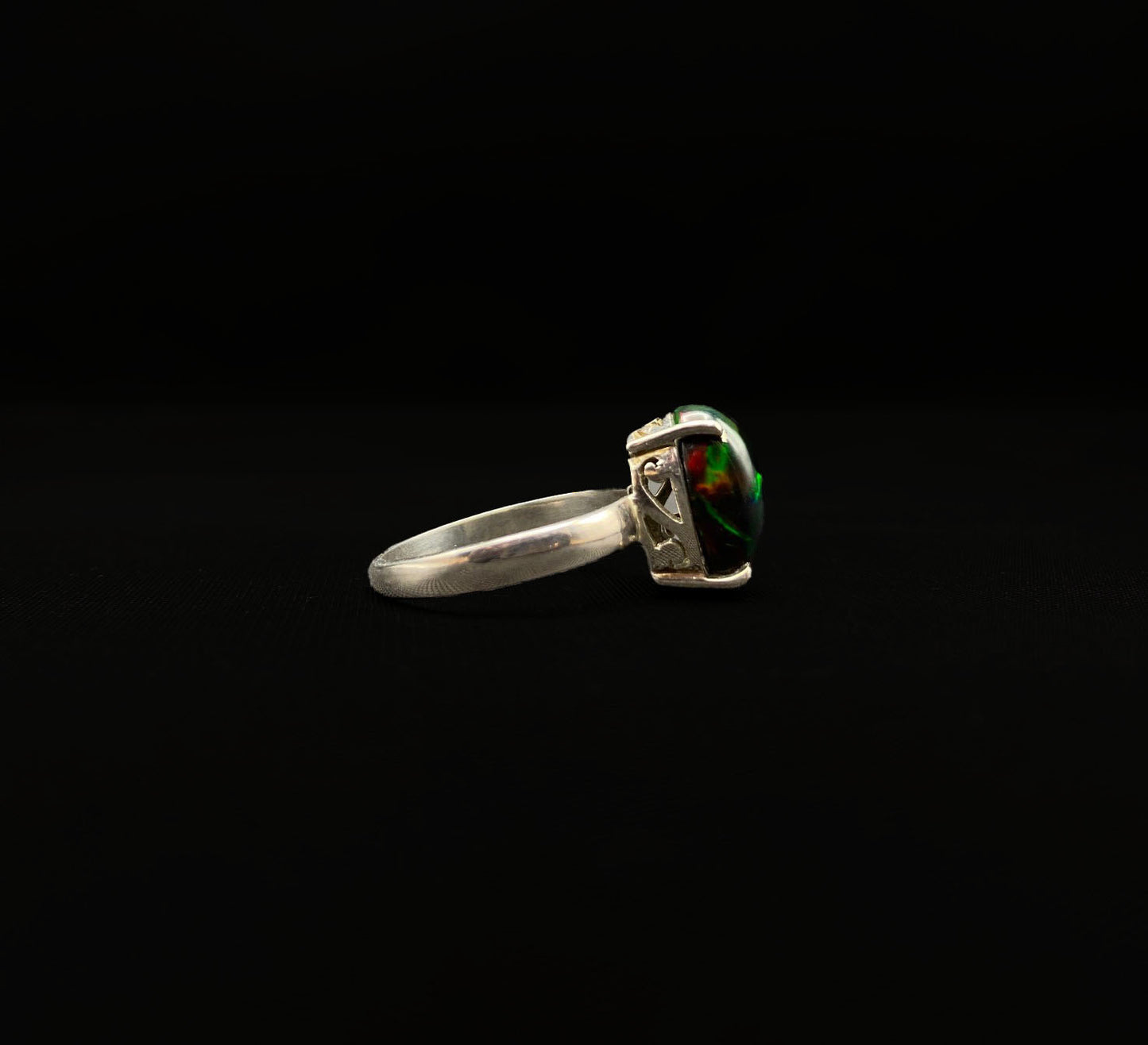 Black Ethiopian Opal Ring .925 - 7