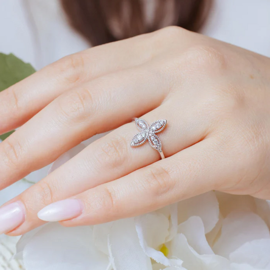 Bling Clover Ring .925