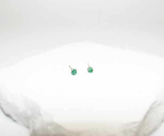 Emerald Birthstone Stud Earrings – Sterling Silver