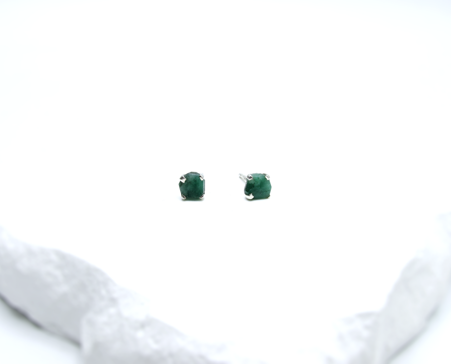 Emerald Birthstone Stud Earrings – Sterling Silver