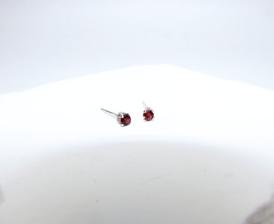 Garnet Birthstone Stud Earrings – Sterling Silver