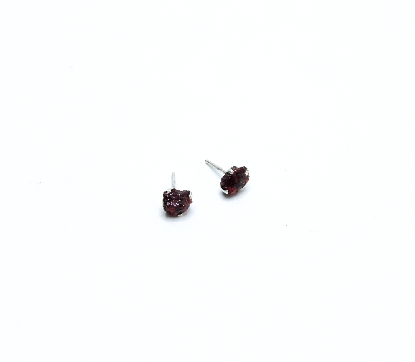 Garnet Birthstone Stud Earrings – Sterling Silver