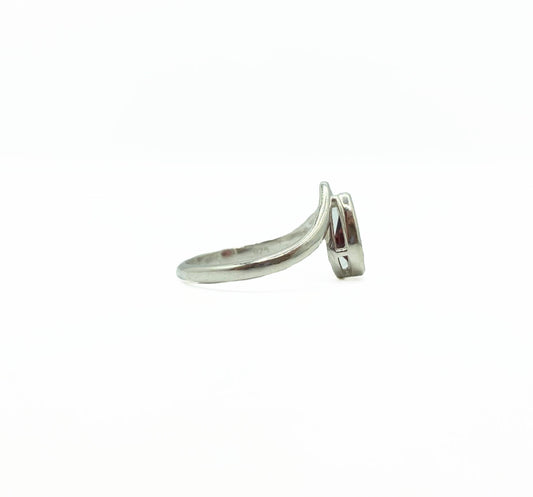 Garnet Teardrop V Ring .925