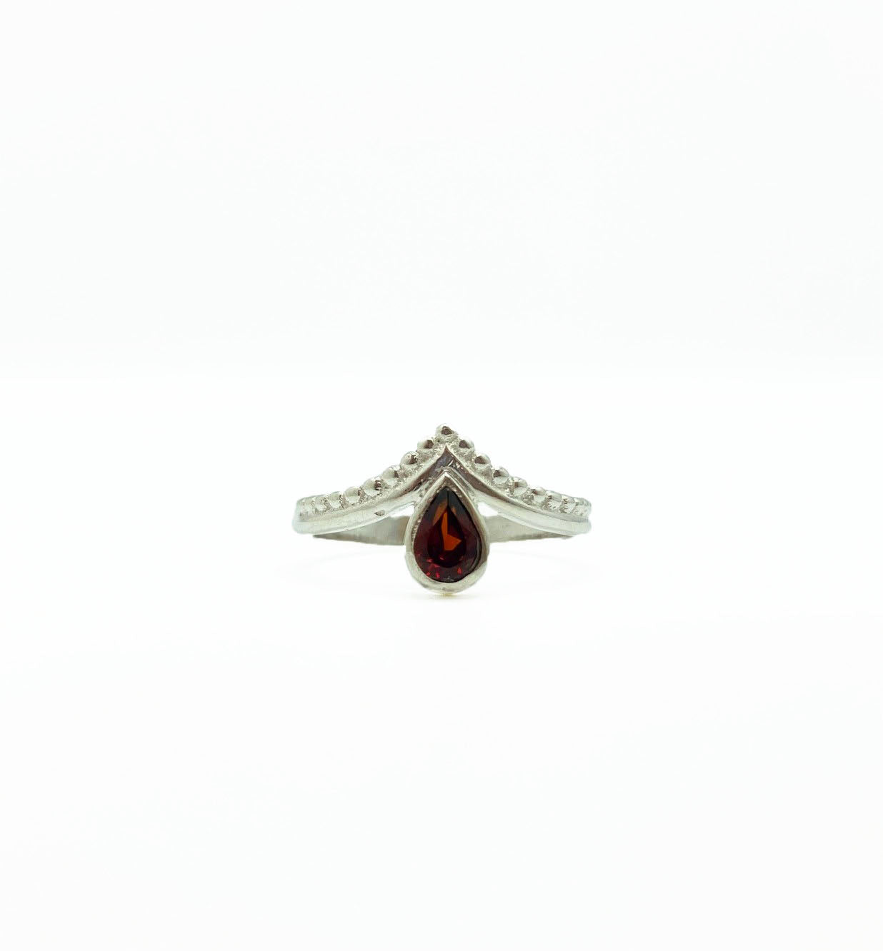 Garnet Tiara Ring .925