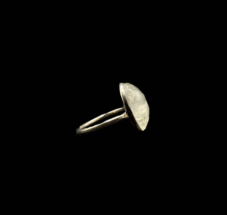 Faceted Moonstone .925 Ring Round Large