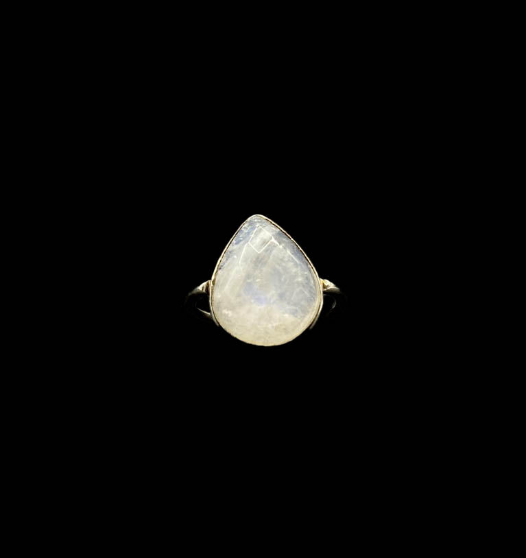 Faceted Moonstone .925 Ring Teardrop Large
