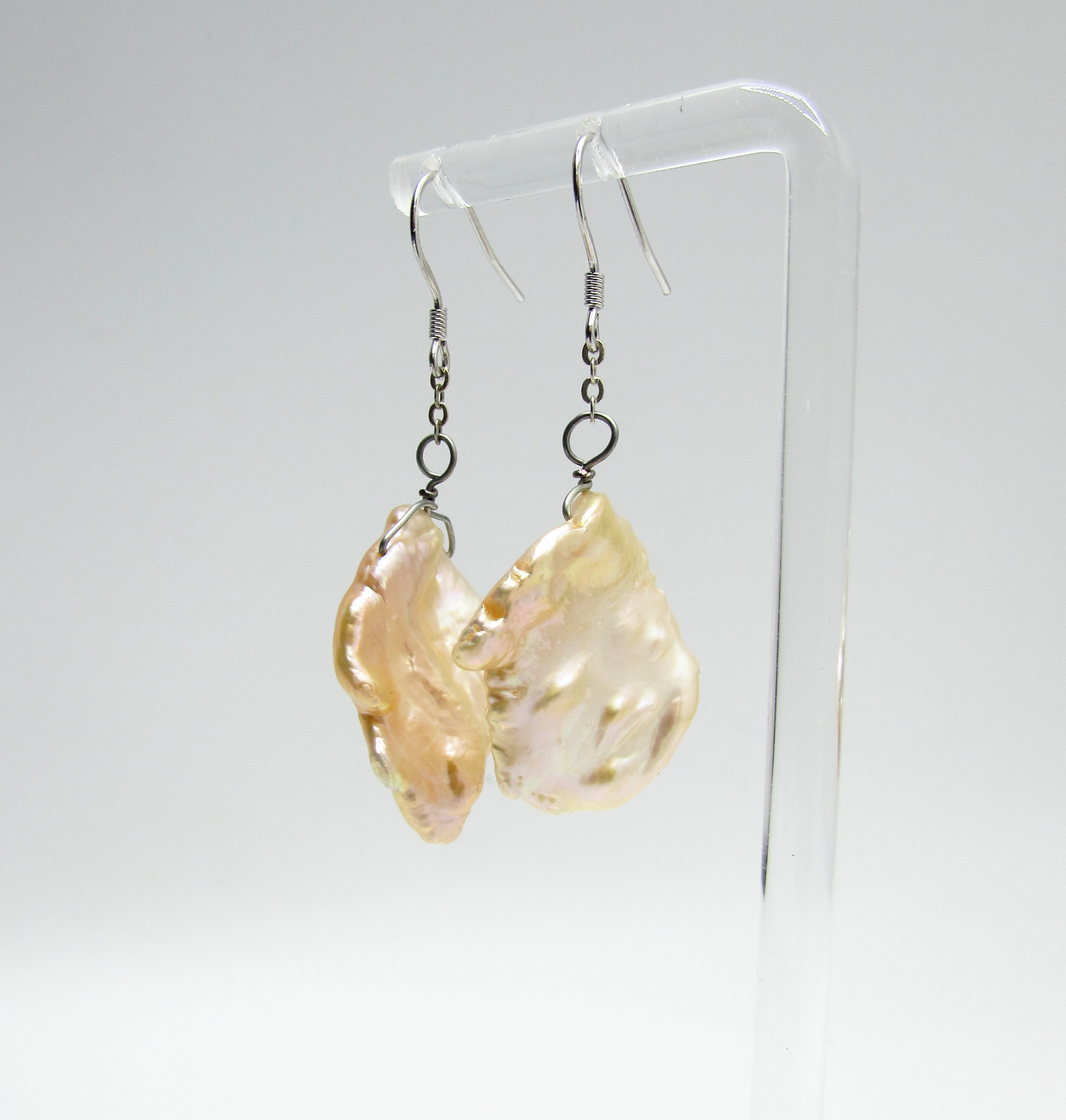Freeform MOP Earring .925