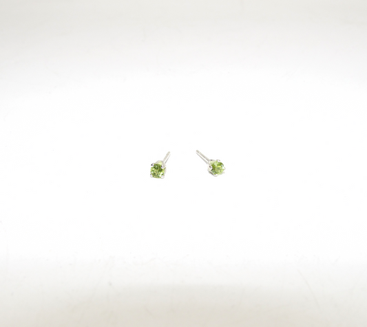 Peridot Birthstone Stud Earrings – Sterling Silver