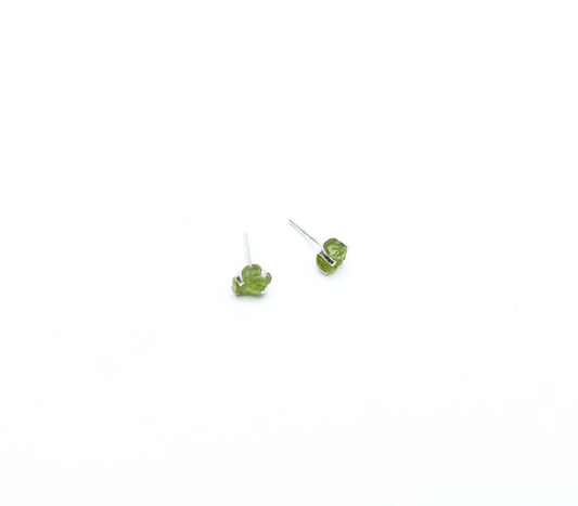 Peridot Birthstone Stud Earrings – Sterling Silver