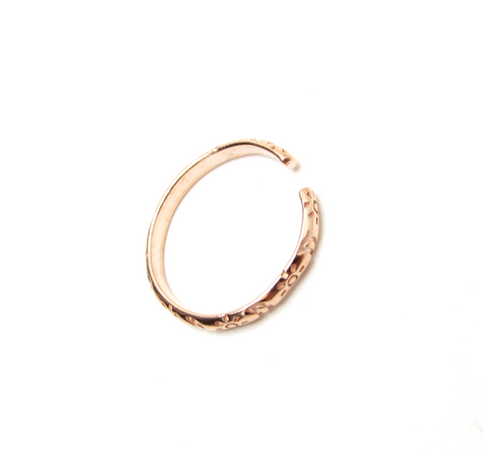 Rose Gold Etched Toe Ring