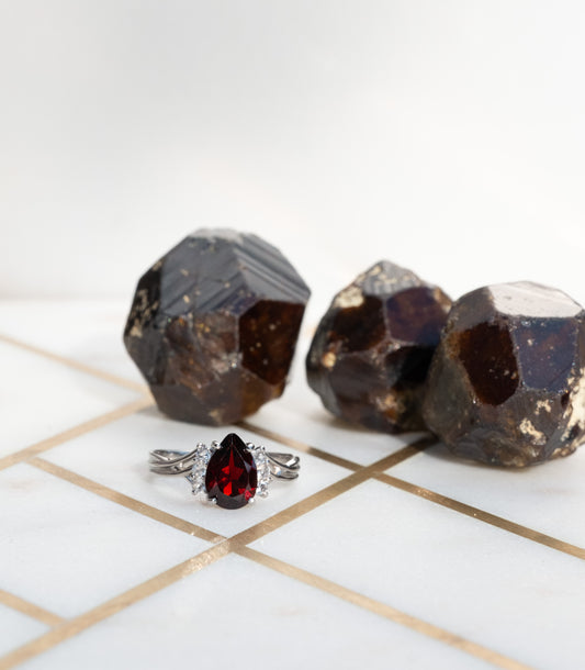 Garnet & White Topaz Ring .925